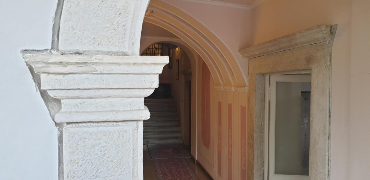 Albergo Bellavista ลีโมเนซุลการ์ดา ภายนอก รูปภาพ