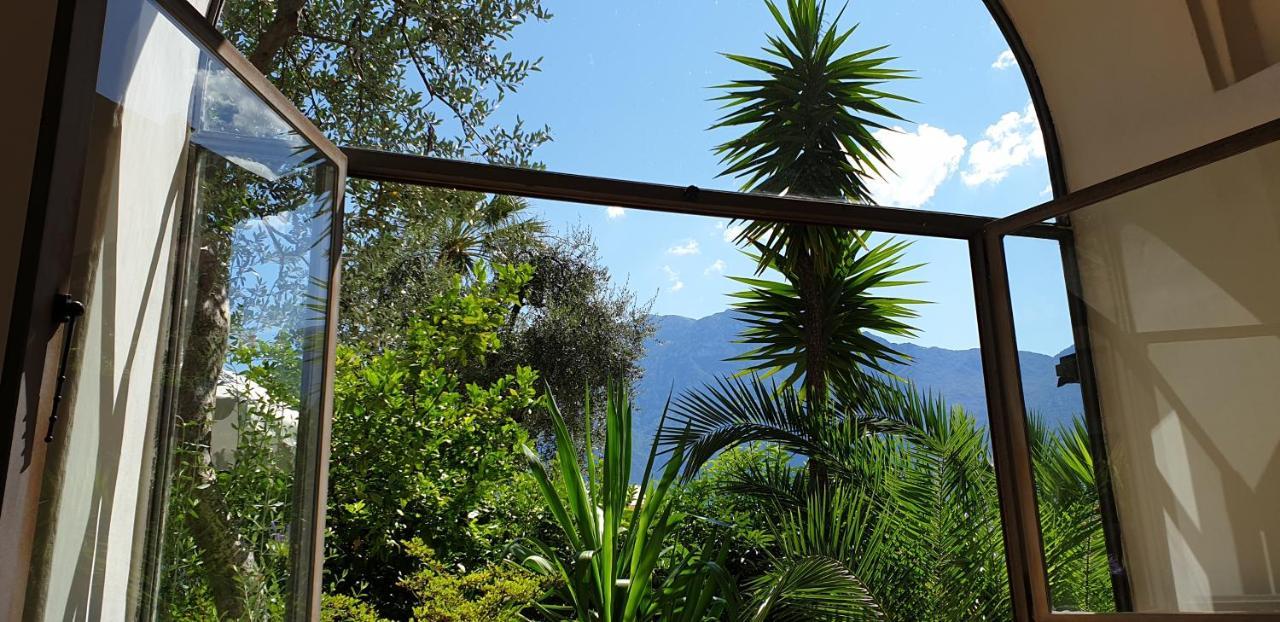 Albergo Bellavista ลีโมเนซุลการ์ดา ภายนอก รูปภาพ