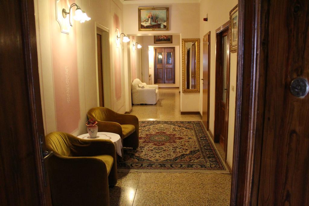 Albergo Bellavista ลีโมเนซุลการ์ดา ภายนอก รูปภาพ
