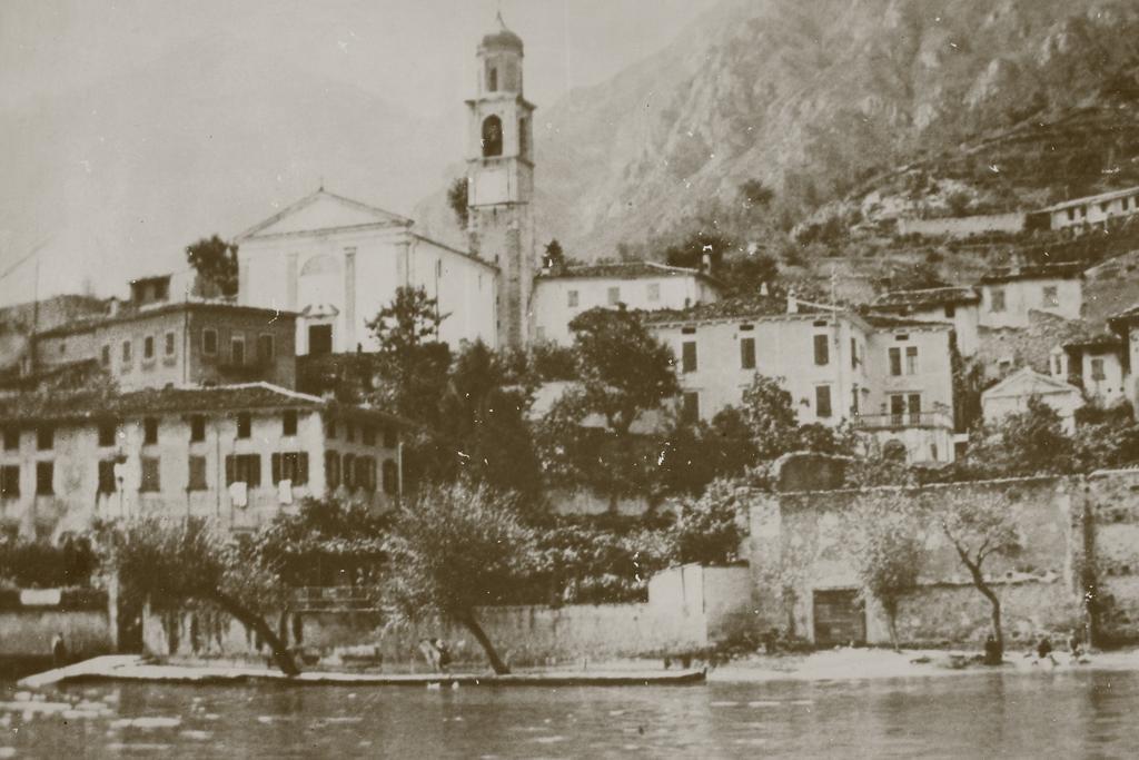 Albergo Bellavista ลีโมเนซุลการ์ดา ภายนอก รูปภาพ